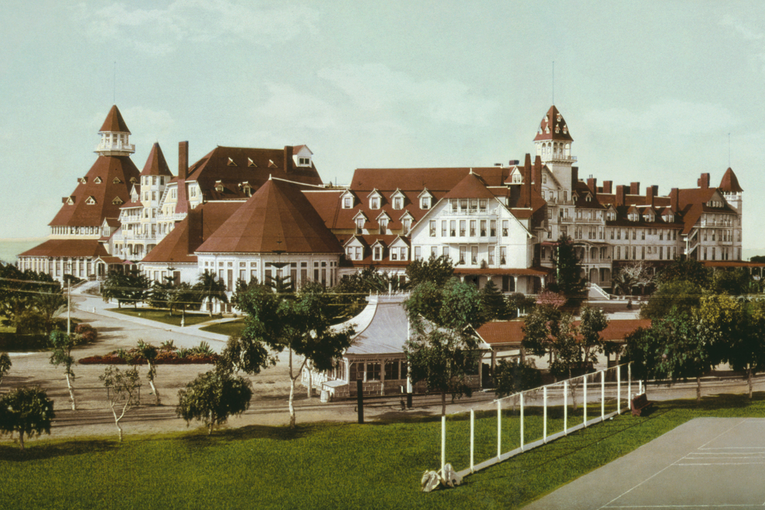 Hotel-Del-Coronado-Beach-cropped.jpg