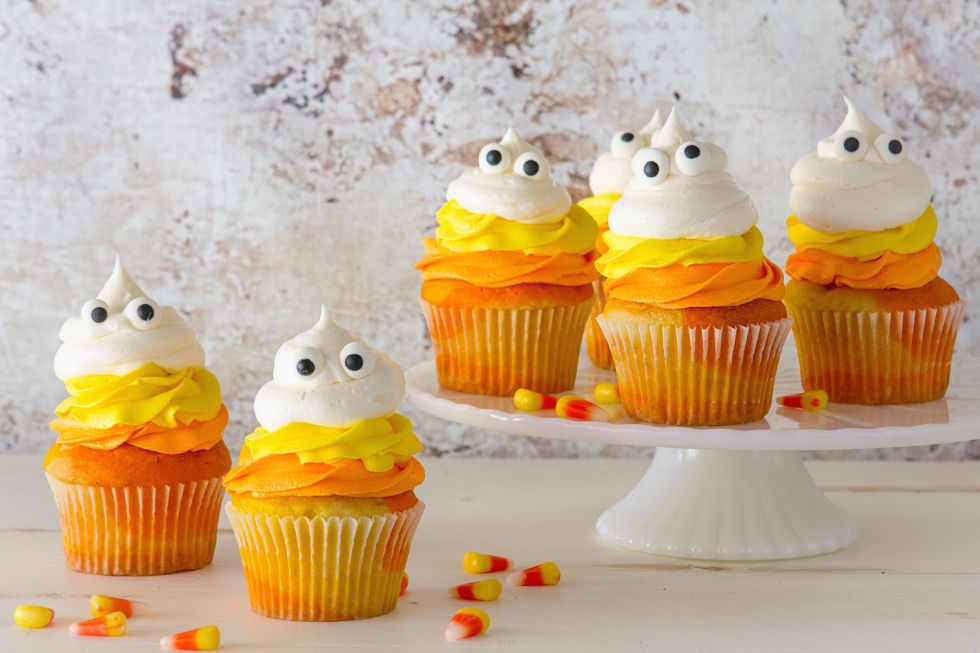 gallery-1442856528-1-candy-corn-cupcakes-delish.jpg